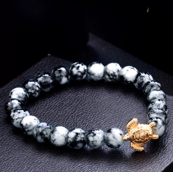 NWOT LAST ONE Pretty Layered bracelets - Picture 3 of 6